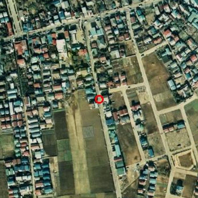 1974〜78年頃の航空写真。まわりの畑が住宅地に変わりはじめる